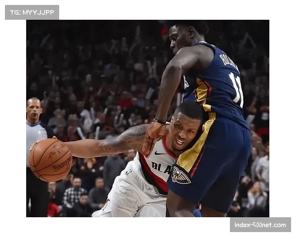 霍勒迪外线三连中带队反超 开拓者后场串联与急停突破得手